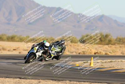 media/Jan-11-2025-CVMA (Sat) [[ddeb3f563a]]/Race 13-Amateur Supersport Open/